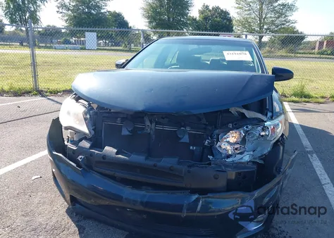 2014 Toyota Camry Xle z USA, uszkodzony, nr VIN 4T4BF1FK5ER390973